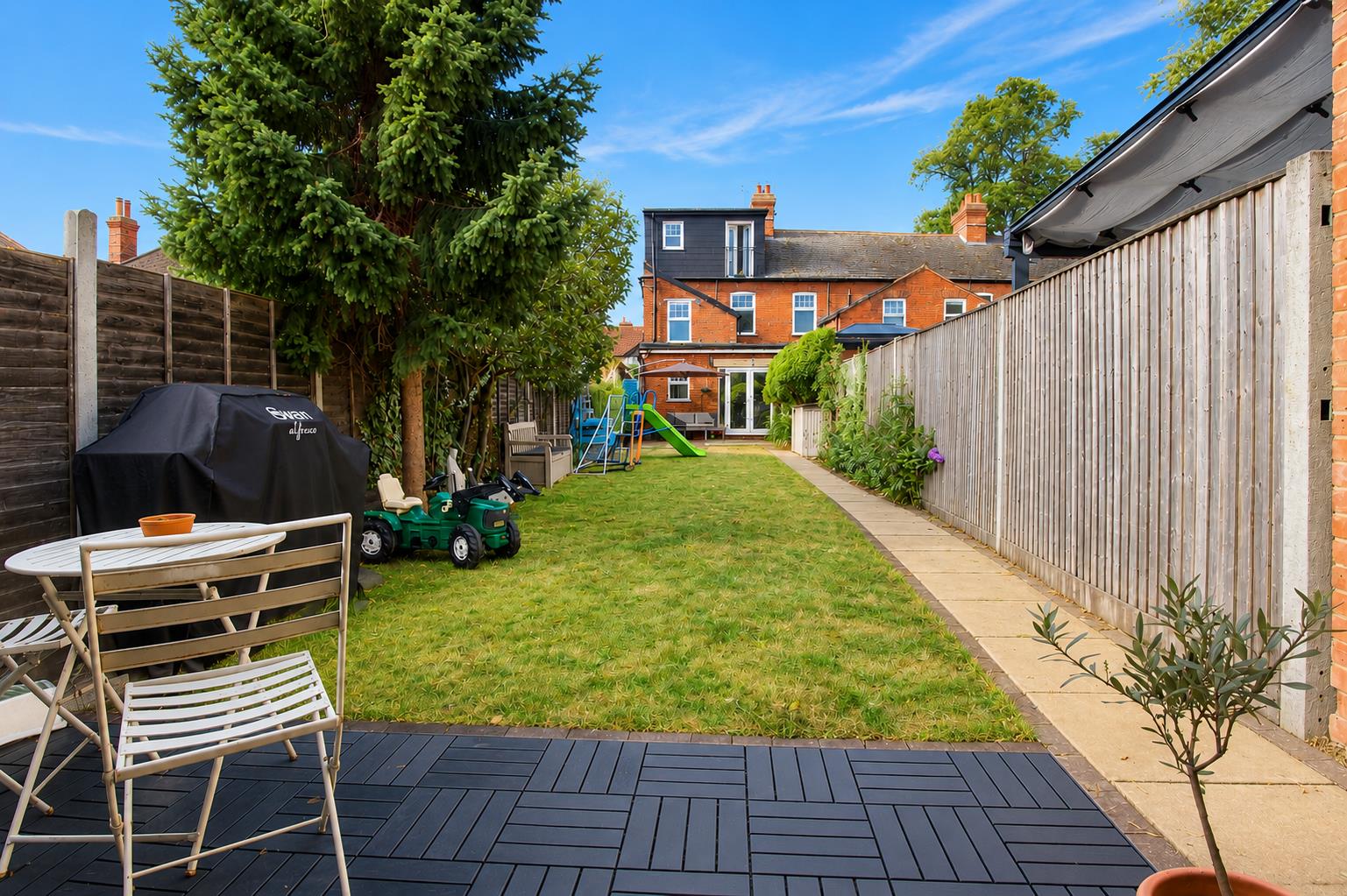 Gratwicke Road, Tilehurst, Reading